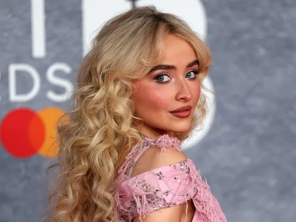 Η Sabrina Carpenter, Hitmaker of the Year του Variety, σε επίσημη φωτογραφία από το ΑΠΕ-ΜΠΕ.