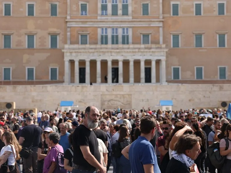 Ψηφιακή απεργία και διαμαρτυρία μέσω εφαρμογών Zoom, Telegram και TikTok.