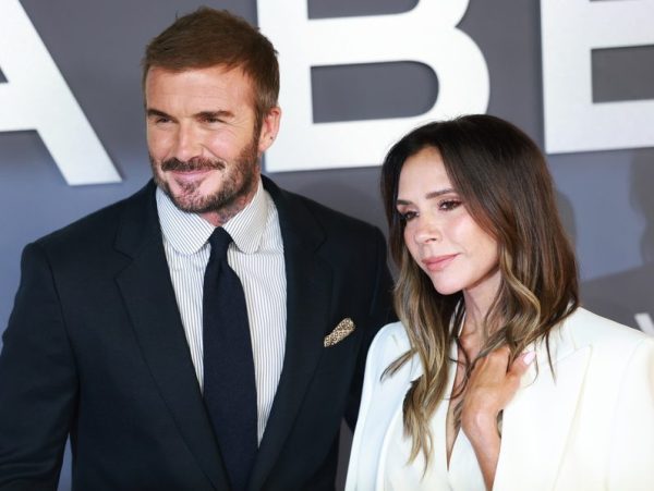 Η Victoria Beckham έκανε πρεμιέρα και οι Spice Girls έδωσαν ρεσιτάλ κομψότητας