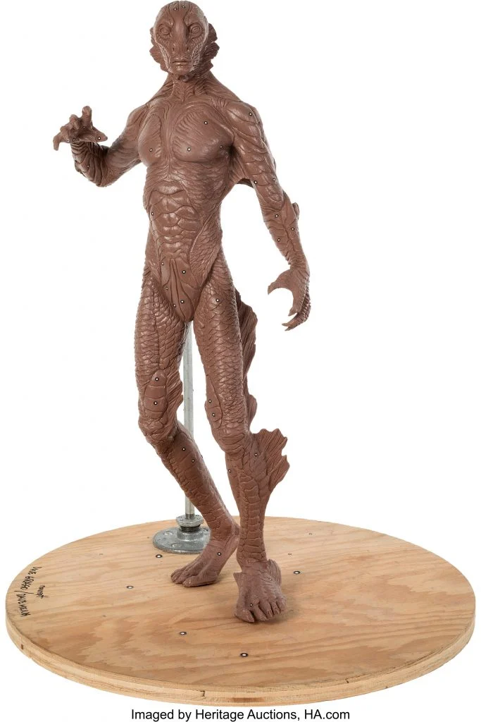 Πήλινη μακέτα του Amphibian Man από την ταινία The Shape of Water του Guillermo del Toro σε δημοπρασία.