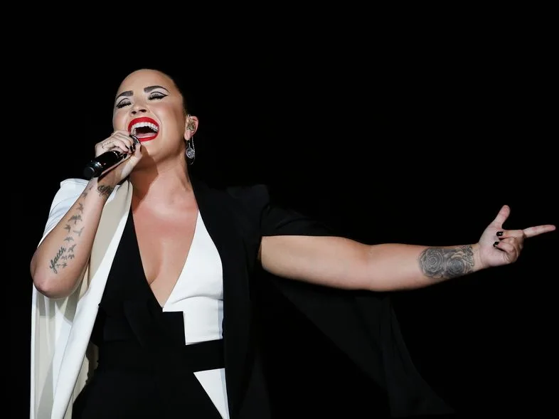 Η Demi Lovato σε φωτογραφία από το ΑΠΕ-ΜΠΕ για την κυκλοφορία του νέου της album It’s Not That Deep.
