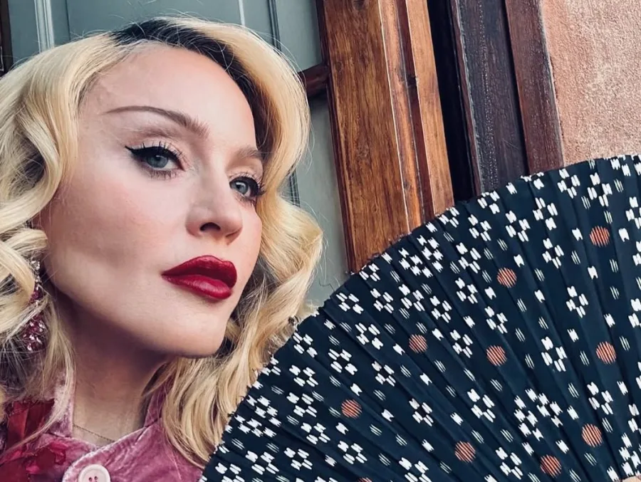 Η Madonna σε μια ήρεμη στιγμή από τον προσωπικό της λογαριασμό στο Instagram.