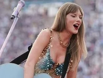 Η Taylor Swift από τον επίσημο λογαριασμό της στο Instagram για το ντοκιμαντέρ Eras Tour.