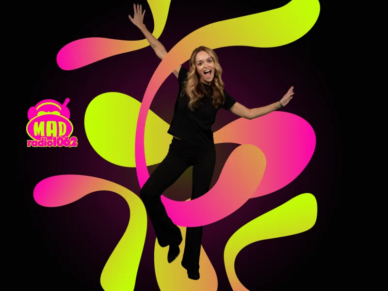 Η ραδιοφωνική παραγωγός του Mad Radio 106,2 κάνει τις δικές της προβλέψεις για τα Grammy 2026 με ενθουσιασμό.