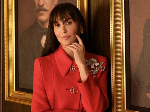 Η Demi Moore απέδειξε ότι οι αφέλειες είναι ξανά το πιο σέξι beauty trend της χρονιάς