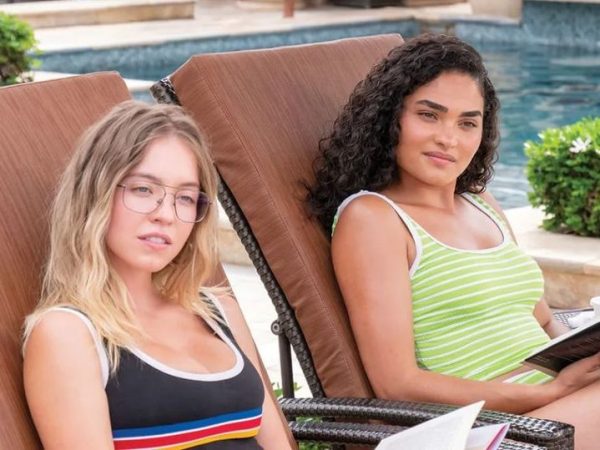 Gen Z stare: Το βλέμμα που έχει ξεσηκώσει το διαδίκτυο