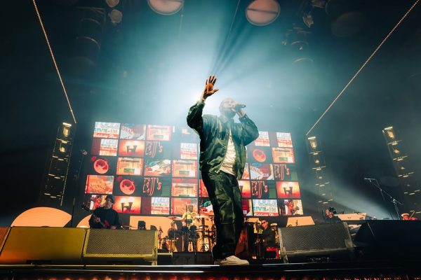 Το εικονικό συγκρότημα Gorillaz που θα εμφανιστεί στο Release Athens 2026 στην Πλατεία Νερού.