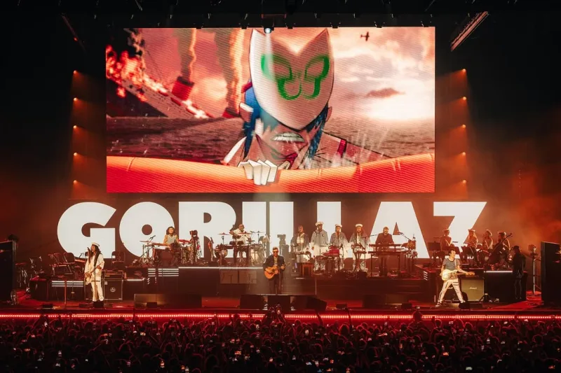 Το εικονικό συγκρότημα Gorillaz σε προωθητική φωτογραφία για τη sold out συναυλία τους στο Release Athens.