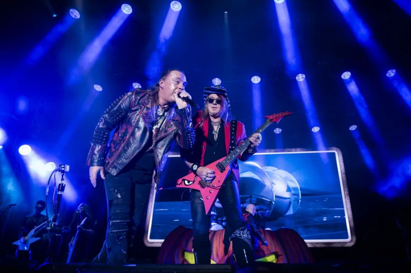 Συγκροτήματα Helloween, Sabaton, Savatage και Epica στο Release Athens Festival 2026 στην Πλατεία Νερού.