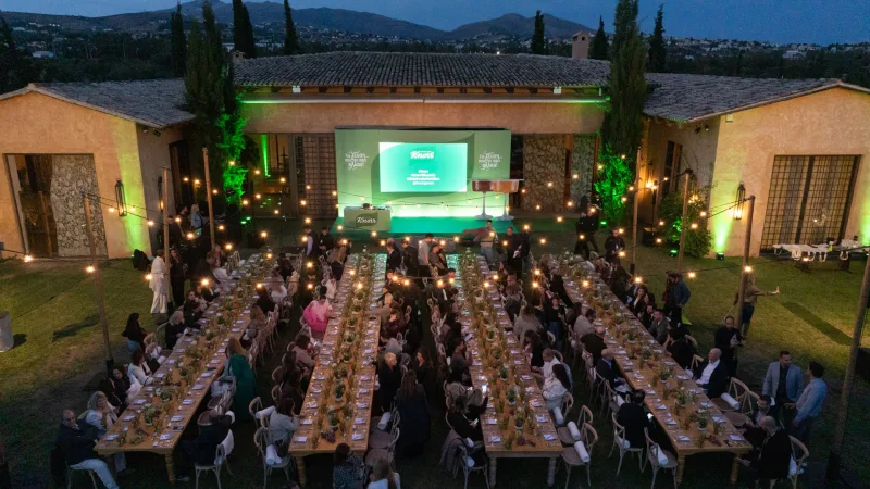 Παρουσίαση των νέων Σπιτικών Ζωμών Knorr με εκχύλισμα κόκκινου και λευκού κρασιού.