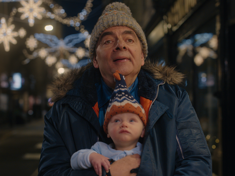 Man vs Baby: Η νέα ταινία του Netflix με τον Rowan Atkinson είναι ό,τι πιο αστείο θα δεις φέτος