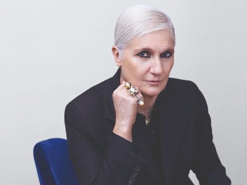 Ο οίκος Fendi ξανασυναντά τη Maria Grazia Chiuri, δεκαετίες μετά την πρώτη τους συνεργασία