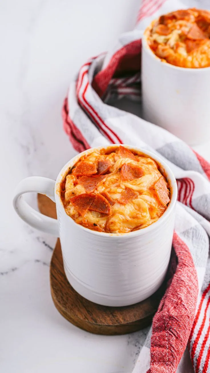 Από το TikTok στην κουζίνα σου: Η pizza mug είναι το νέο αγαπημένο και γρήγορο snack της Gen Z