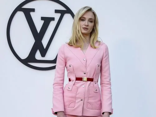 Η Sophie Turner και ο Chris Martin σε κοινή τους έξοδο για δείπνο.
