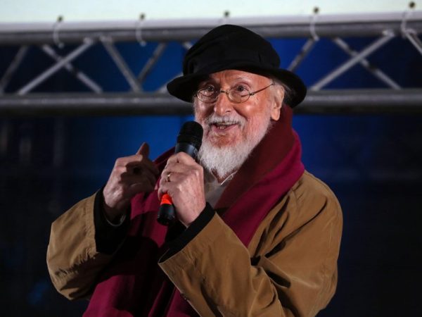 Το τελευταίο αντίο στον Διονύση Σαββόπουλο! Η οικογένειά του ανακοίνωσε το μέρος και την ώρα της κηδείας του