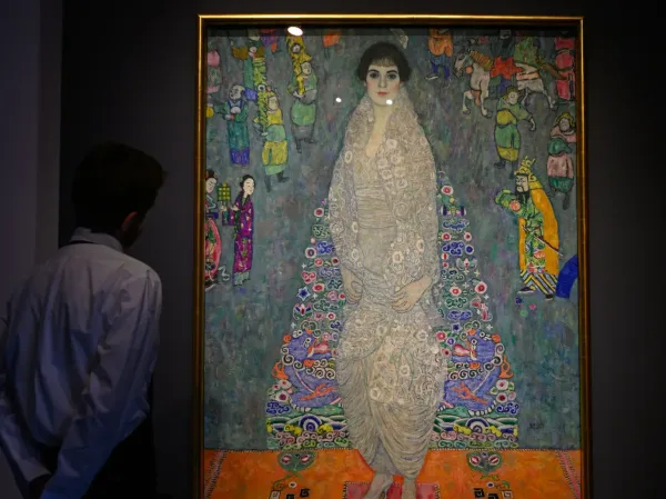 Πορτρέτο του Gustav Klimt πωλήθηκε για 236,4 εκατ. δολάρια και «έγραψε» ιστορία