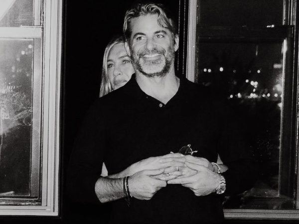 Η δημόσια ερωτική εξομολόγηση της Jennifer Aniston για τον νέο της σύντροφο, Jim Curtis