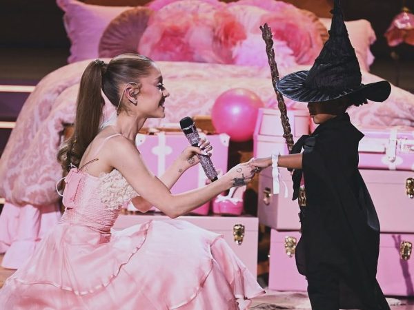 Η Ariana Grande και η Cynthia Erivo «μαγεύουν» στο νέο live album του Wicked
