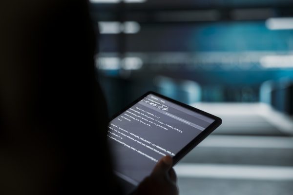 Τέλος οι ιατρικές διαγνώσεις και οι νομικές συμβουλές από το ChatGPT
