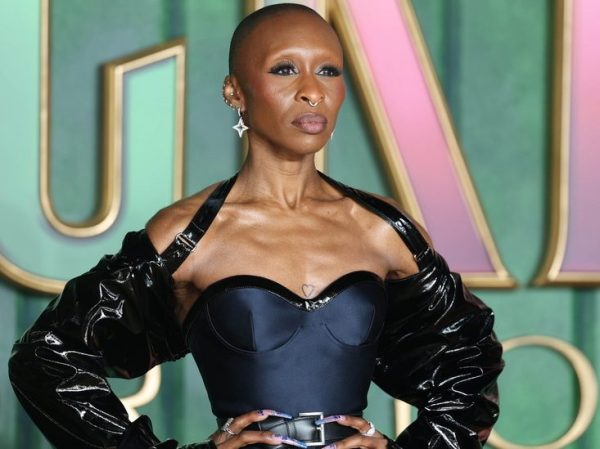 Η Cynthia Erivo αποκαλύπτει πως ο πατέρας της την εγκατέλειψε σε σταθμό τρένου όταν ήταν 16 ετών