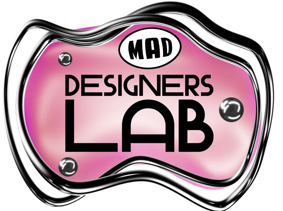Λογότυπο Mad Designers Lab σε ροζ φόντο με μεταλλικό πλαίσιο.