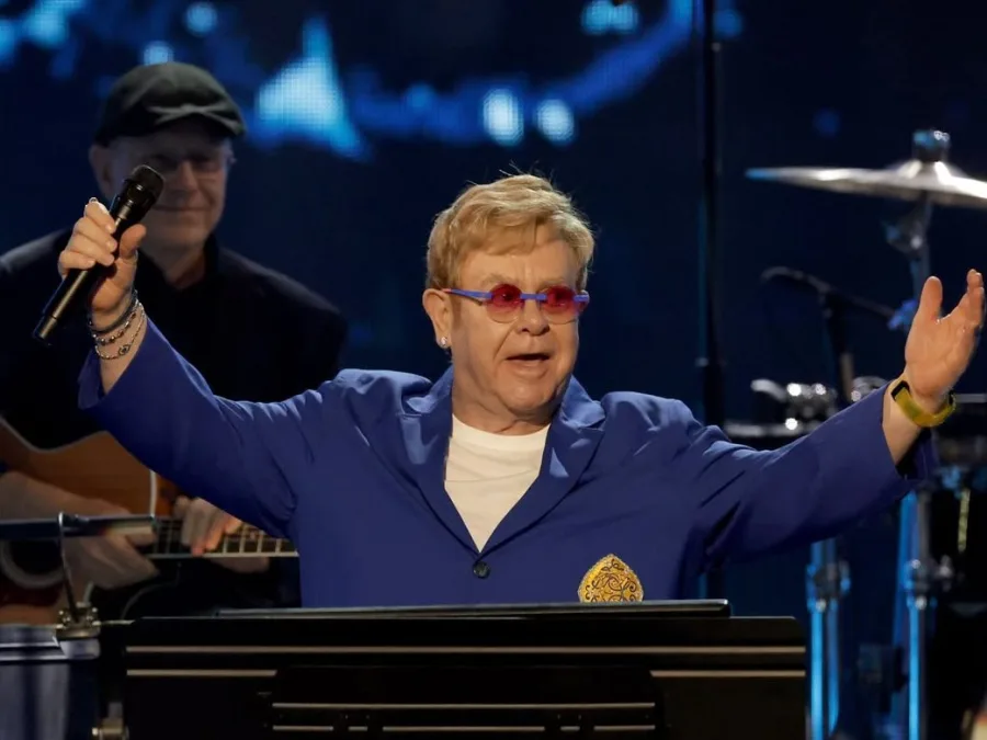 Ο Elton John σε φωτογραφία από τον επίσημο λογαριασμό του στο Instagram.