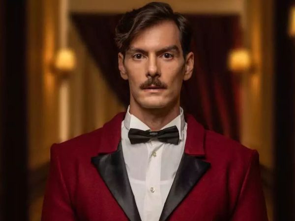Ο Γιάννης Κουκουράκης κάνει comeback στο Grand Hotel! Πότε και πώς θα επιστρέψει στη σειρά