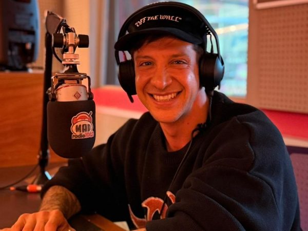 Ηλίας Μπόγδανος στο Mad Radio 106.2: «Έχουμε επιλέξει μια πολύ δυνατή διασκευή για το MadWalk»