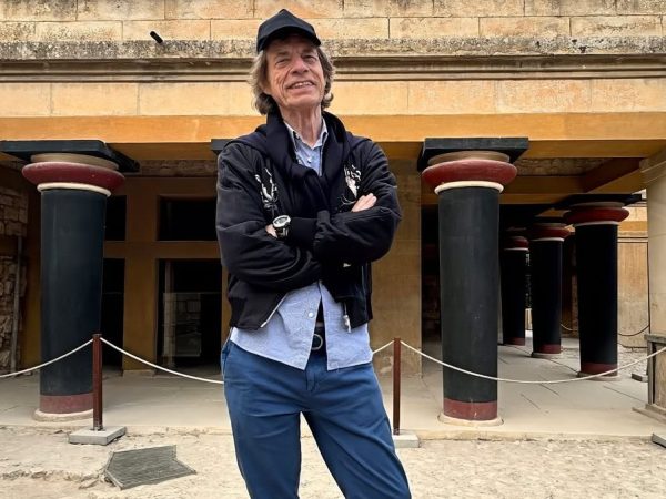Ο Mick Jagger στην Κρήτη: Οι πρώτες εικόνες από την επίσκεψή του στους αρχαιολογικούς χώρους