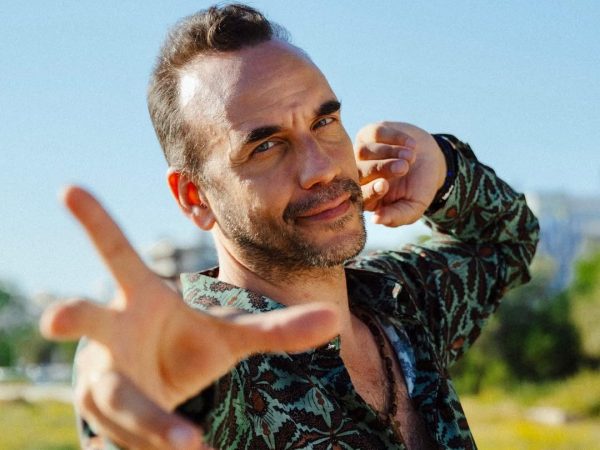 «Είναι μεγάλη ευλογία τα παιδιά»: Ο Πάνος Μουζουράκης αποκαλύπτει πώς η πατρότητα άλλαξε τη ζωή του