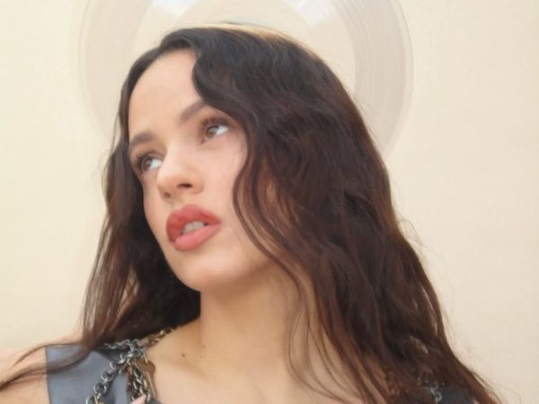 Το Βατικανό εξυμνεί το νέο album της Rosalia LUX