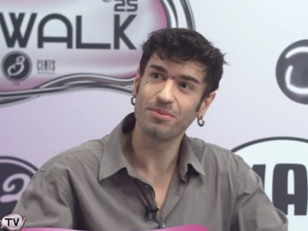 Ο Μάνος Καμακάρης στο MadWalk TV: Ο make-up artist μιλά για τάσεις και την ελευθερία στην προσωπική αισθητική