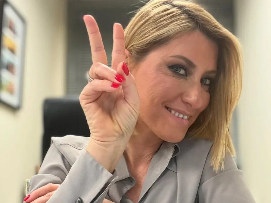 Σία Κοσιώνη: Από τις ειδήσεις στο θεατρικό σανίδι - Η παράσταση που συμμετέχει