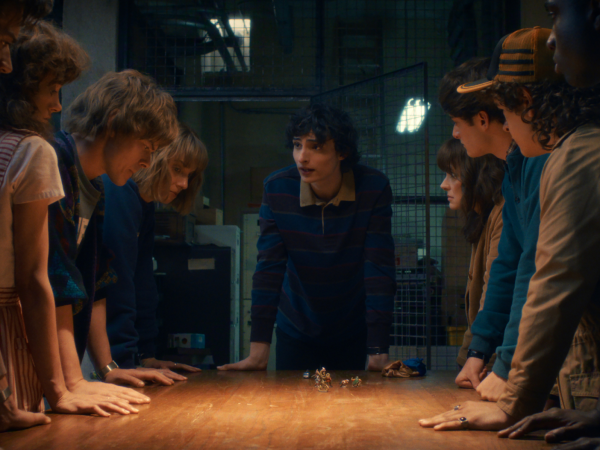 Stranger Things: Το Netflix έδωσε στη δημοσιότητα τα πρώτα 5 λεπτά του μεγαλειώδους φινάλε (video)