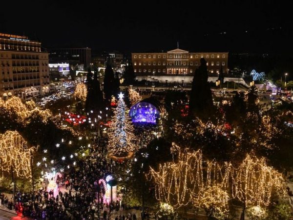 Χριστούγεννα στην Αθήνα: Όλες οι λεπτομέρειες για τη φωταγώγηση της πόλης και τα ρεβεγιόν