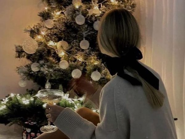 DIY αρωματικά sticks: Πώς να φτιάξεις σπιτικά ξυλάκια που γεμίζουν το σπίτι με χριστουγεννιάτικες νότες