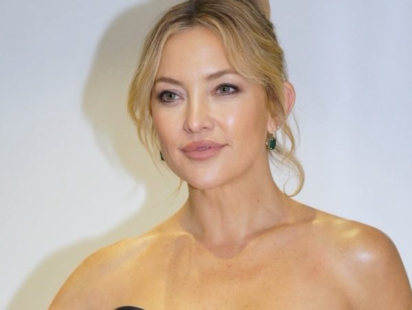 Η Kate Hudson κακομαθαίνει τον εαυτό της και παροτρύνει να κάνεις το ίδιο