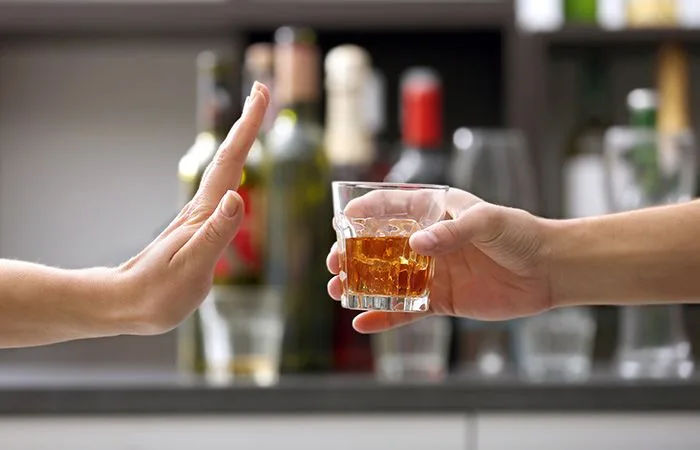Dry January: Το trend που κυριαρχεί το 2026 και ενθαρρύνει την αποχή από το αλκοόλ