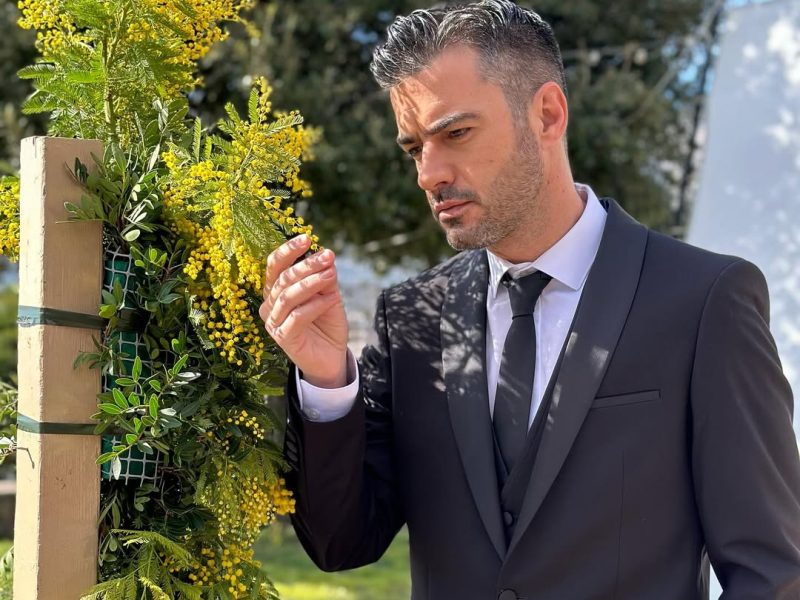 Περιπέτεια υγείας για τον Γιάννη Τσιμιτσέλη – Οι φωτογραφίες μέσα από το νοσοκομείο