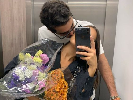 Γιατί επενδύουμε συναισθηματικά σε σχέσεις που μας κουράζουν; Το «IKEA effect» δίνει την απάντηση