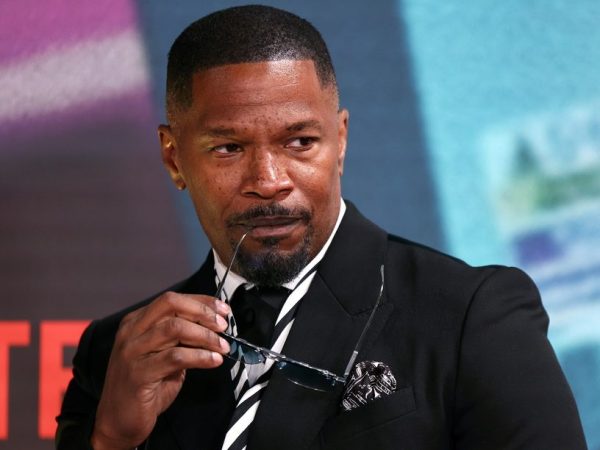 Δες την έπαυλη του Jamie Foxx που μοιάζει με το σπίτι του Αγίου Βασίλη
