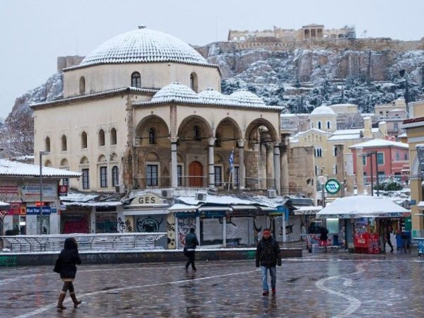 Με βροχές και τσουχτερό κρύο θα γιορτάσουμε φέτος τα Χριστούγεννα – Αναλυτικά η πρόγνωση του καιρού