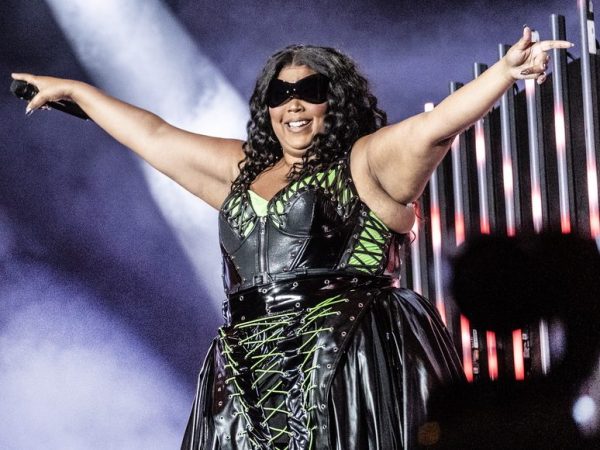 Αθώα η Lizzo – Απορρίφθηκαν οι εις βάρος της κατηγορίες για fat shaming