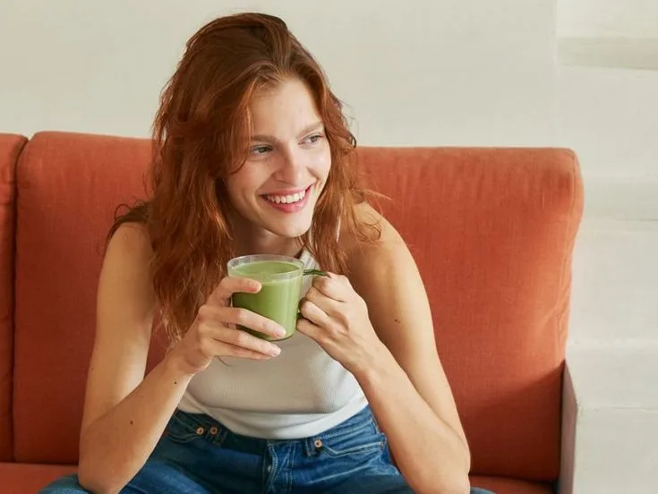 matcha_drinking_tea