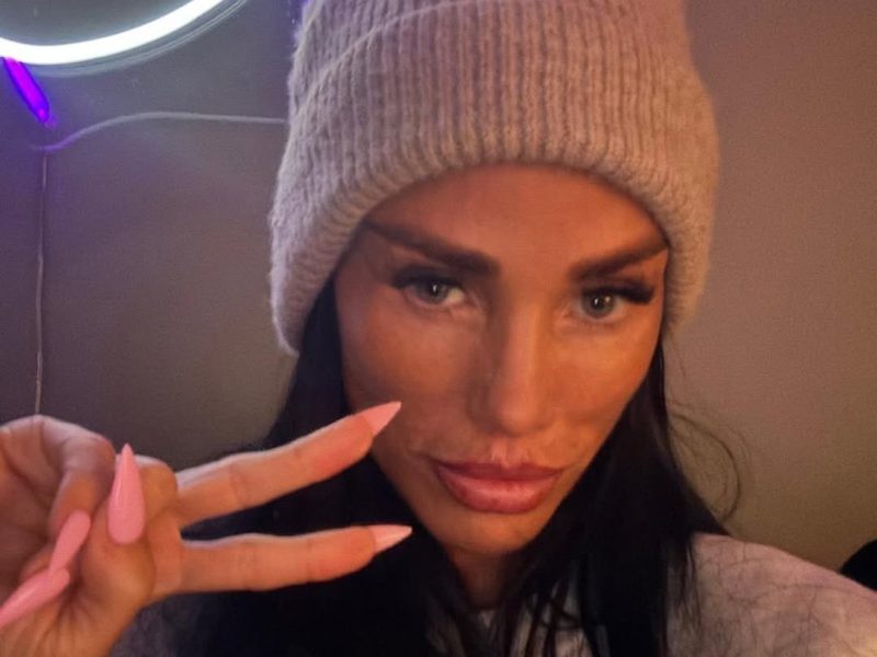 Ανησυχία για την κατάσταση του μοντέλου Katie Price: «Πεθαίνει μπροστά στα μάτια μας»