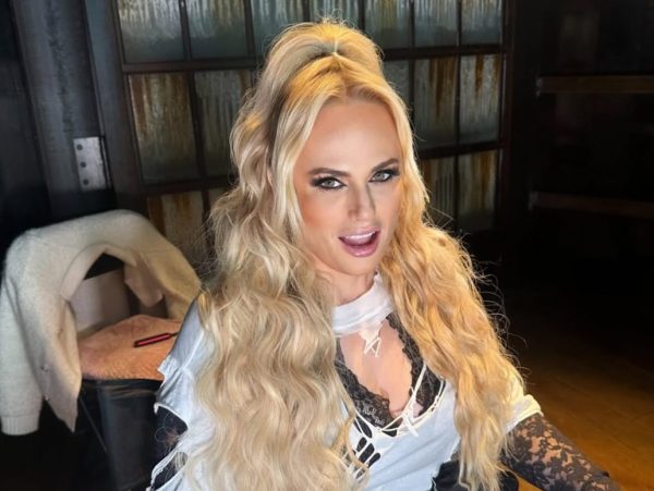 Δύο χρόνια μετά, η Rebel Wilson και η Ramona Agruma περιμένουν το δεύτερο τους παιδί