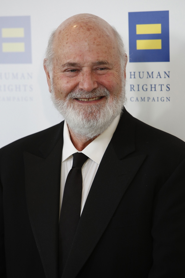 Ο σκηνοθέτης Rob Reiner και η σύζυγός του Michele Reiner σε κοινή τους εμφάνιση.