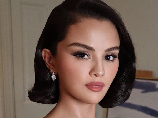 Από την Hailey Bieber στη Selena Gomez: Αυτές οι 4 celebrities θα σε πείσουν να υιοθετήσεις το καρέ