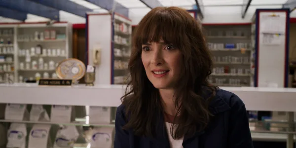 Stranger Things: Η Winona Ryder αποκάλυψε την τραγική ιστορία πίσω από τον ρόλο της