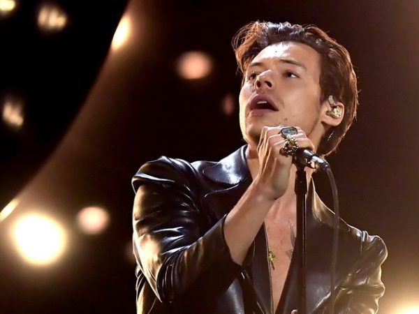 Harry Styles και Zoë Kravitz: Σχέδια για «μυστικό» γάμο τα Χριστούγεννα
